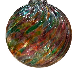 Vintage 1980’s Glass Eye Studio Handblown Murano Style Christmas Ornament Art Glass Red Green Pulled Swirl Iridescent