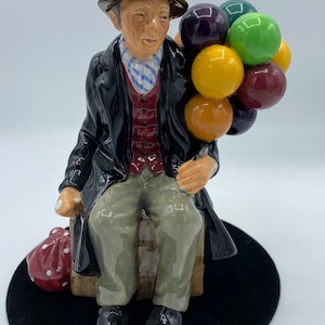 Vintage Royal Doulton The Balloon Man HN 1954 Porcelain Figurine
