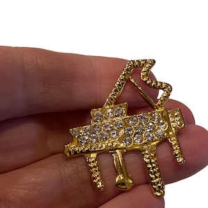 Vintage Polished Gold Plated Orchestra Musical Piano Band Pin Brooch KK19