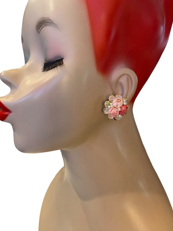 Vtg 60’s Pink Raspberry Roses and Seed Pearl Button C… - Gem