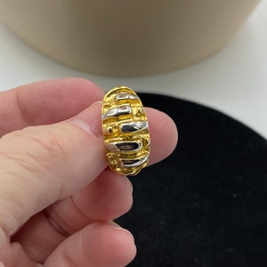 Vintage Chunky 80’s Gold Plated  Ribbed Shrimp Hoop Huggie Screw Back Clip Earrings