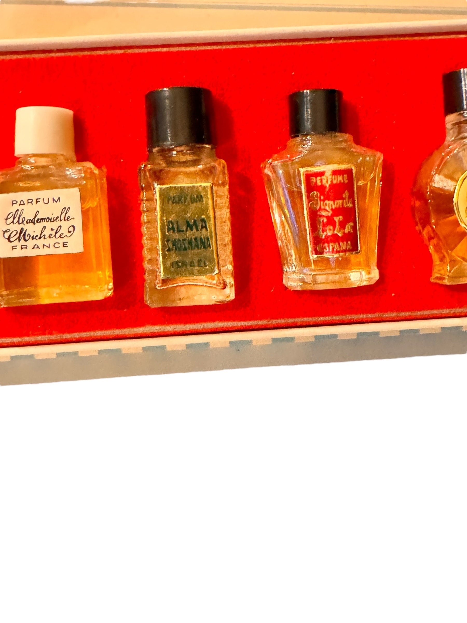 Vintage Les Grands Parfums De France Autour Du Monde Set of