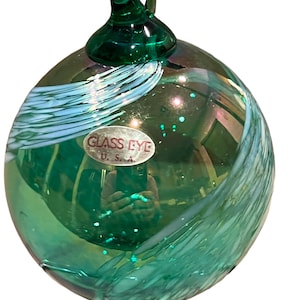 Vintage 1980’s Glass Eye Studio Handblown Murano Style Christmas Ornament Art Glass Green White Pulled Swirl Iridescent