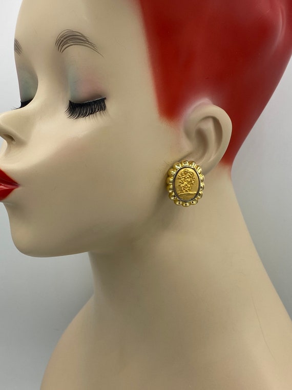 Vintage Polished Gold Cameo Style Angel Clip Earr… - image 4