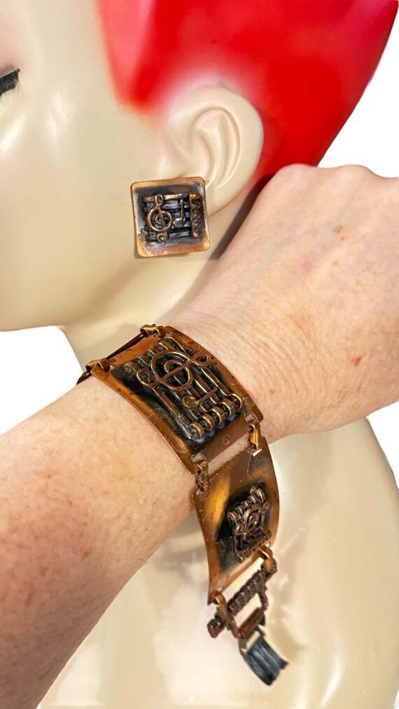 MCM　イヤリング　VINTAGE 1950年代または60年代のヴィンテージMCMワイド銅製ミュージカルクレフ