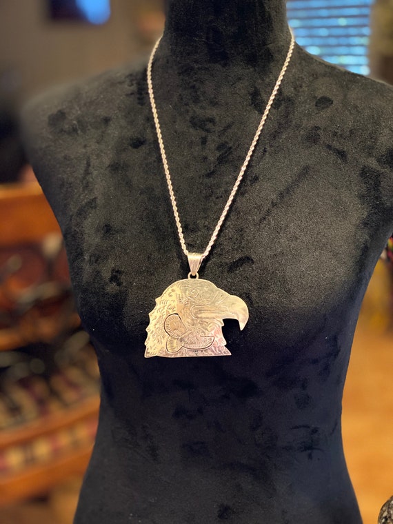 ヴィンテージ 925 スターリングシルバー ラコタ族 彫刻入り 白頭ワシ