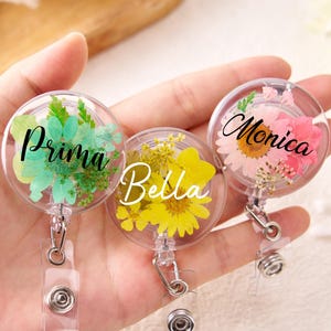 Personalized Real Flower Badge Reel,Custom Pressed Floral Badge Holder With Name,Circle  Dried Flowers Badge,Medical Badge Reel,Nurse Gift