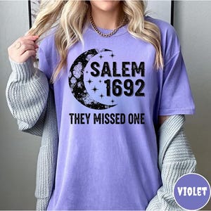 Camisa Comfort Colors Salem 1692, &quot;Se perdieron uno&quot;, divertida camisa de Halloween, regalo para Halloween