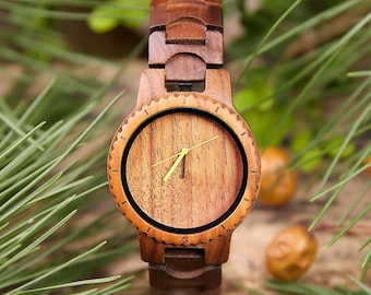 Reloj de madera grabado para hombre: reloj de cuarzo de sándalo, regalo personalizado.