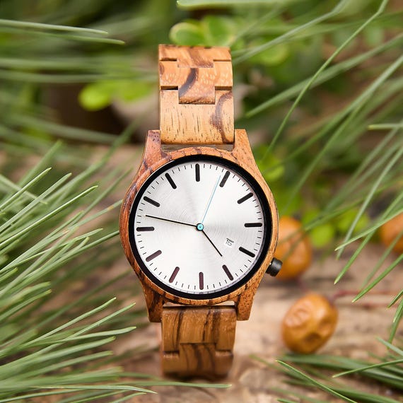 Handcrafted Wooden Watch American Walnut | Northstar Wooden Watch Collection | Joycoast main image 4