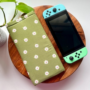Daisy Blümchen gepolsterte Hülle für Nintendo Switch, Switch OLED und Switch Lite. Schutztasche für Nintendo Switch unterwegs