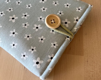 Étui Kindle floral rembourré pour Kindle Basic, Kindle Paperwhite 2024, Kindle Colorsoft, Kindle Scribe et autres éditions Kindle