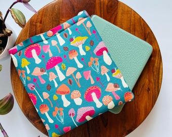 Funda acolchada para Kobo: Funda de algodón para lector electrónico con estampado de hongos, funda Goblincore, funda Forest Girl