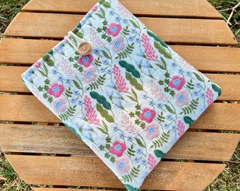 Hermosa funda para computadora portátil con estampado de bordado