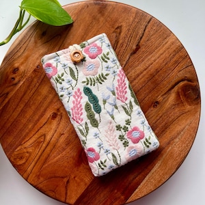 Floral embroidery fabric iPhone sleeve/ iPhone case for iPhone 16 iPhone 16 pro iPhone 16 pro max. Padded iPhone sleeve for smart phones
