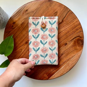 Cute flowers linen iPhone sleeve/ iPhone case for iPhone 16 iPhone 16 pro iPhone 16 pro max. Padded iPhone sleeve for smart phones