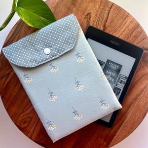 Gewatteerde Kindle-hoes met bloemen voor Kindle Basic, Kindle Paperwhite 2024, Kindle Colorsoft, Kindle scribe en andere Kindle-edities