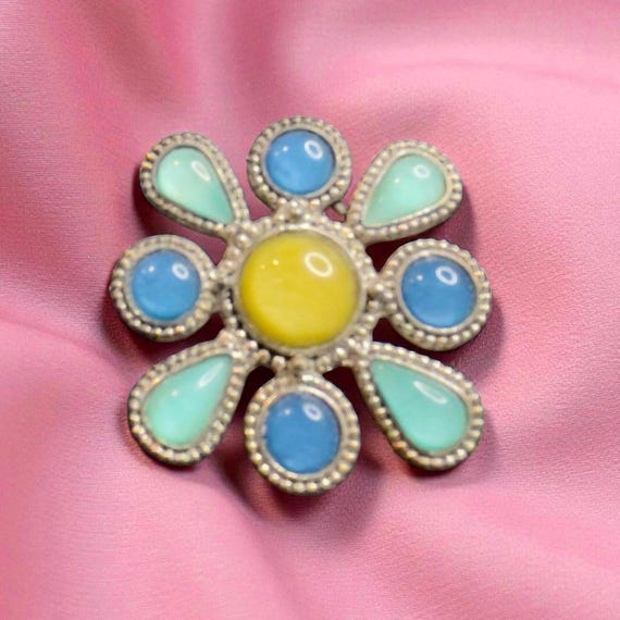 Multicolored Translucent Gemstones Floral Brooch … - image 1