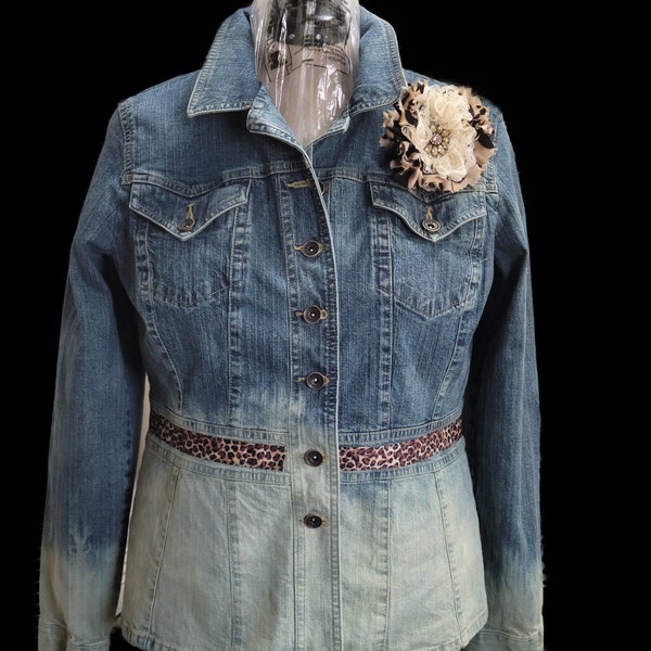 Women’s ombre bleached denim jacket size large with leopard ribbon trim and removable print and lace pin