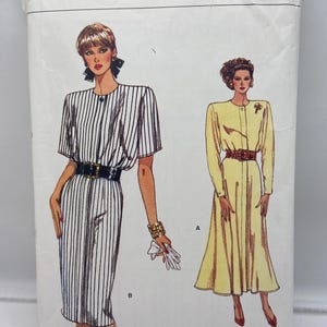 Vintage Very Easy Vogue 9830 Misses&#39; Dress Sewing Pattern Size 14-16-18 Uncut Factory Folded classic 1987 fashion Career Dress