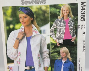 Patron de couture McCall's SewNews M4385 pour veste en jean avec motif de broderie, non découpé et plié d'usine.