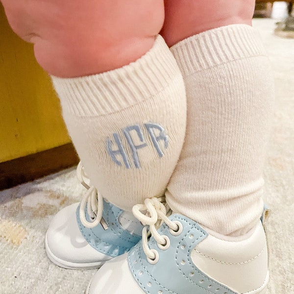 Personalized Embroidered Knee Socks for Boys. White Monogrammed socks. White formal outfit toddler Newborn photo prop. Baby Shower gift