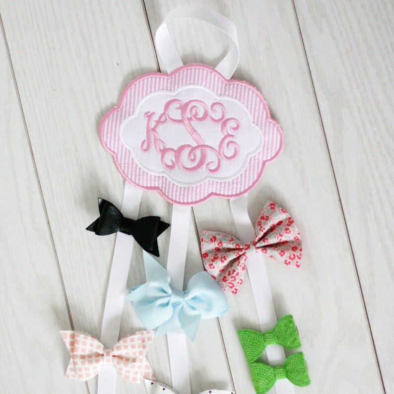 Baby Shower Gift 1st Birthday Gift for Girl Girl Room Decor Bow Holder Monogram Hair Bow Holder Nursery Decor Hair Clip Holder