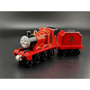 2002 James And Tender Thomas & Friends Take-N-Play Along Diecast Train #5 Engine
