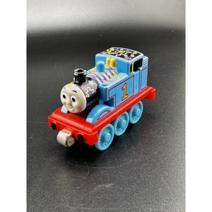Thomas & Friends Take N Play Along 2002 Confetti Birthday Thomas Train Vtg