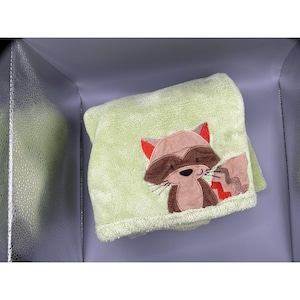 Couverture de sécurité BÉBÉ Carter's Carter's Green Raton laveur en peluche Sherpa RARE LIRE