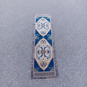 Vintage Turkish Wool Rug Runner: Handmade Anatolian Entryway Rug (1.9x5.11)