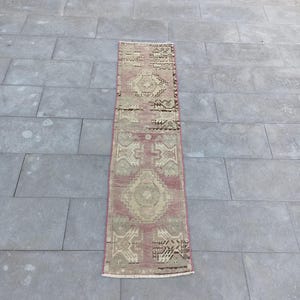 Vintage Turkish Oushak Runner Rug: Handmade Wool, Neutral Decor (1.6x5.8 ft)