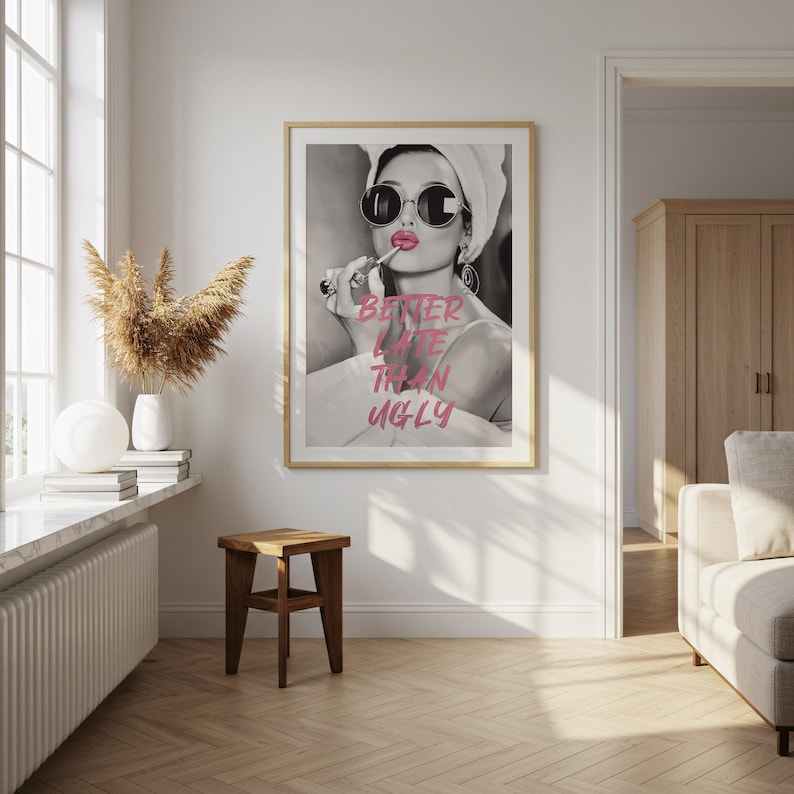Arte di Audrey Hepburn, poster di "Meglio tardi che brutto", poster di film vintage, decorazioni murali, arte cinematografica classica, arredamento per la casa, arte murale di film immagine 3