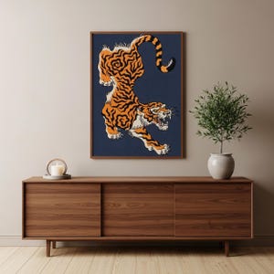 Japanische Tigerkunst, mutige traditionelle Wandkunst, wildes Tigerdekor, Tierwanddekor, einzigartiger Tigerdruck, asiatische Wandkunst, Dschungeldekor Bild 3