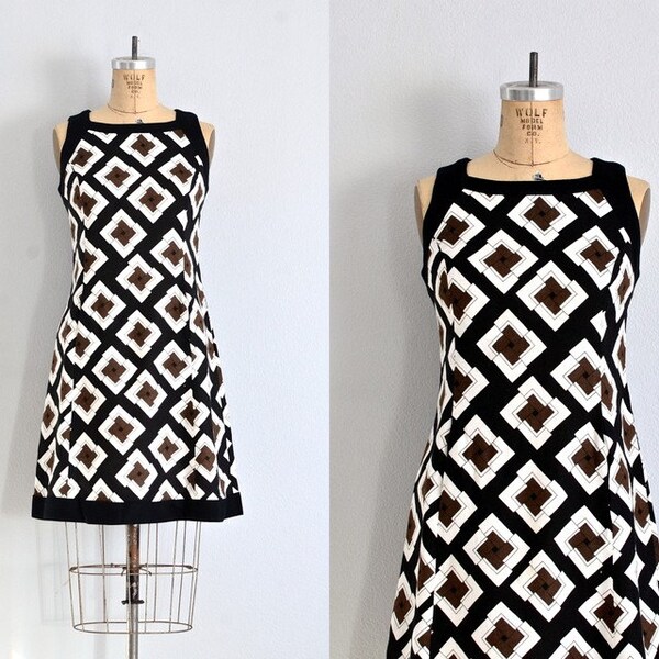 vintage 1950s dress • shift dress • vintage sleeveless dress