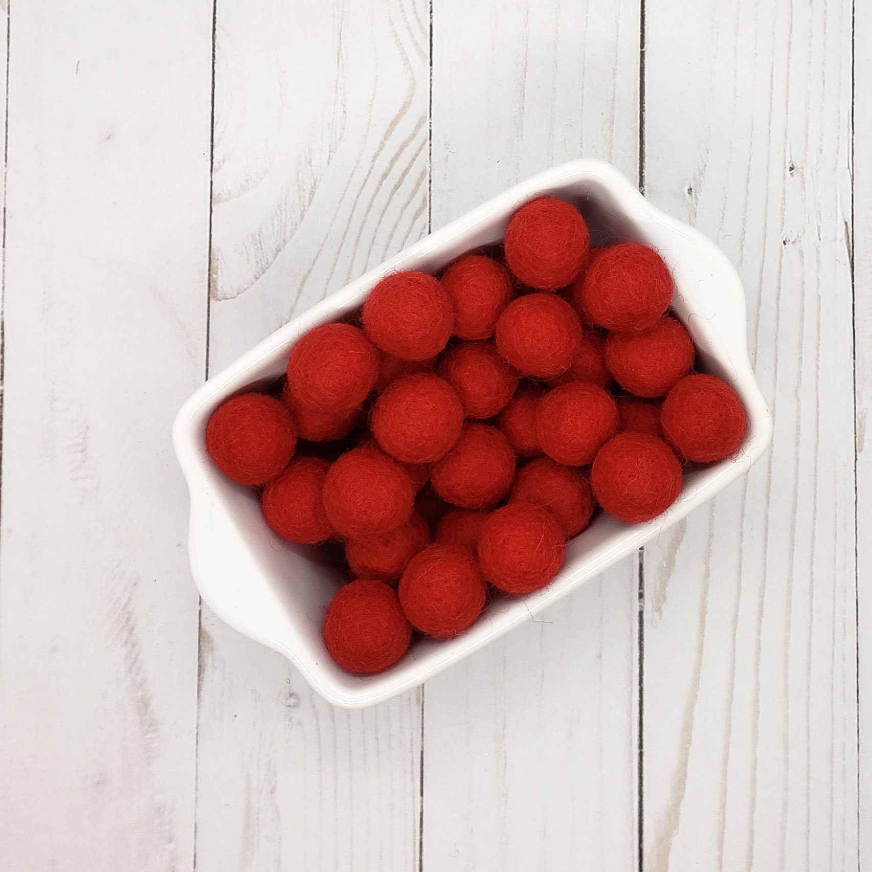 Red Felt Pom Pom & Wood Bead Garland – Simple Treasures