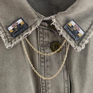 Retro Collar Chain Pins Unique Funky Enamel Pins with Gold & Silver Chains, Shirt Collar Double Chain Brooch, Playful Shirt Accessory Gift