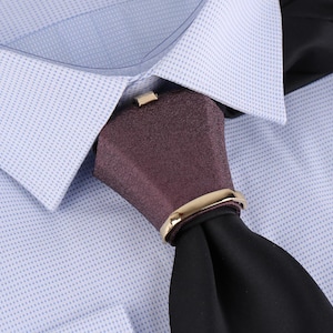 Burgundy Tie Knot Cover: Luxury Metal Necktie Accessory