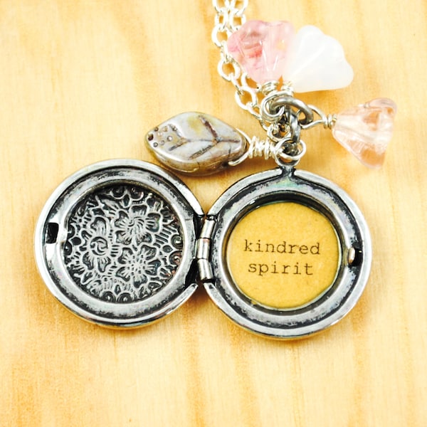 Anne of Green Gables Women's Locket - Kindred Spirit in Antique Silver