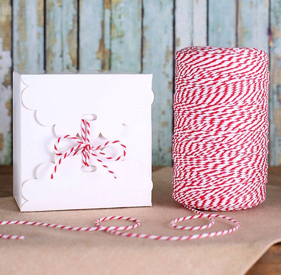 Christmas Candy Box Kit, Small White Favor Boxes & Bakers Twine, Small