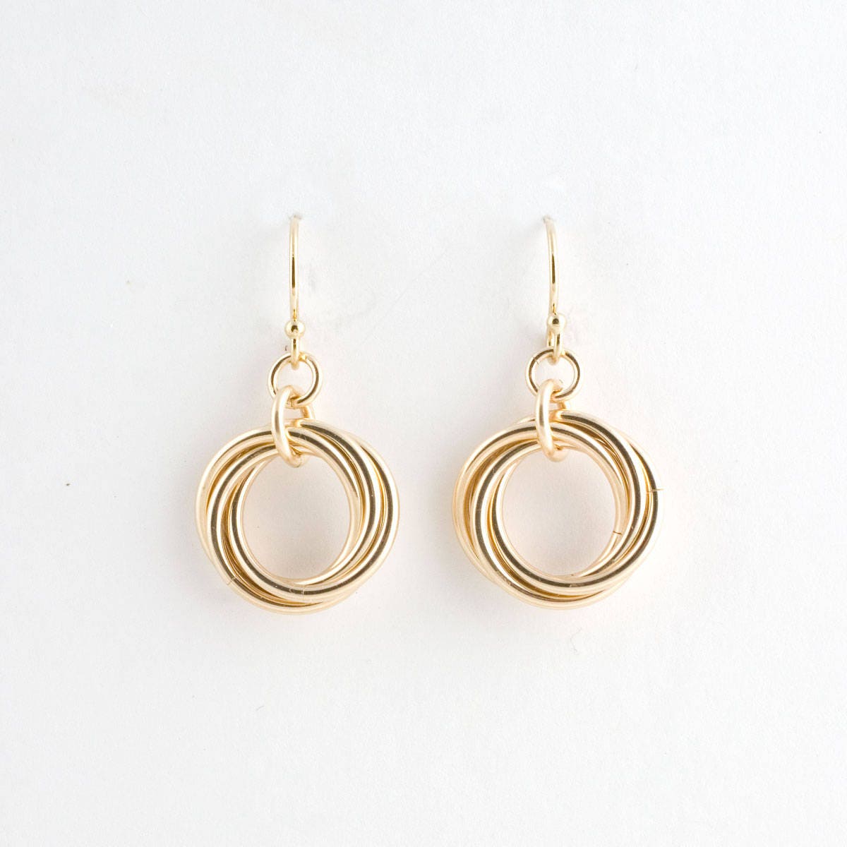14k Gold Fill Love Knot Earrings Chainmaille Infinity Mobius - Etsy