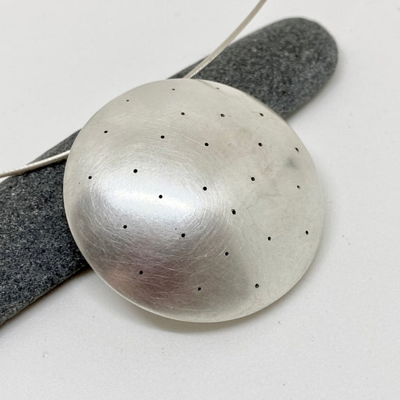 round polka dot pendant