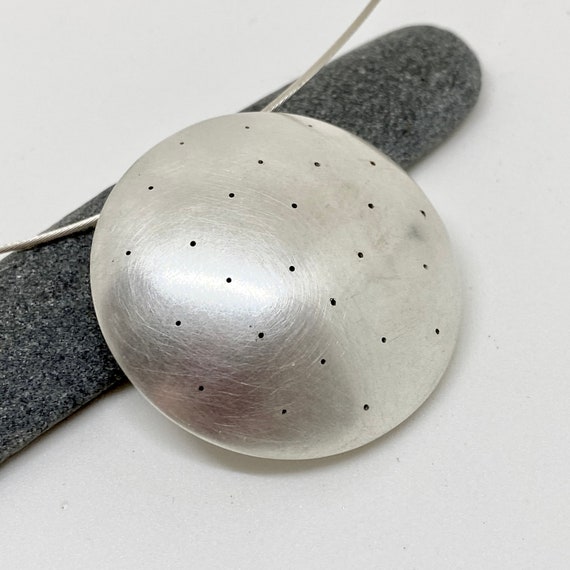 round polka dot pendant