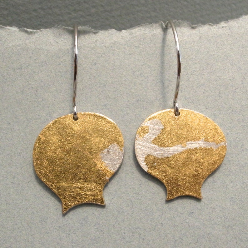 gold dangle earrings shape 4 image 2