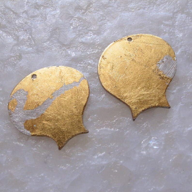 gold dangle earrings shape 4 image 3