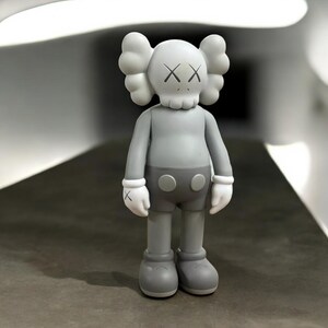 Bearbrick KAWS TENSION 100+400% Medicom Toy - Etsy