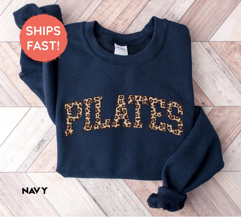 Pilates Leopardenmuster Sweatshirt | Pilates Hoodie | Pilates Instruktor Pullover | Pilates Geschenk | Fitness Geschenke | Trainings-Sweatshirt Navy