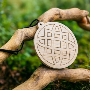 Protection Amulet Star of Lada Pagan Symbol Slavic Wood Amulet Evil Eye Protection Gift for Mabon Fertility Attract Love Happiness Pendant
