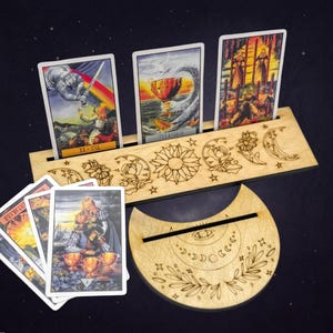 Porta cartas de tarot de madera, soporte para cartas, exhibición de tarot de fases lunares, regalo místico de madera para brujas, soporte, herramienta de altar para lectura de tarot espiritual
