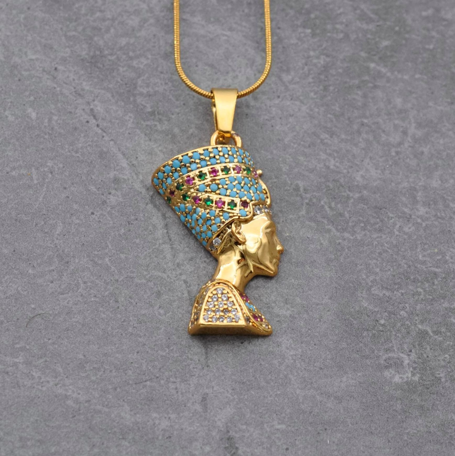 Pendentif nefertiti France